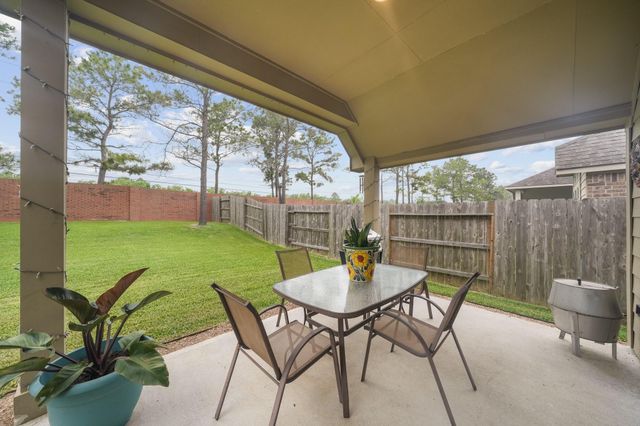2816 Leafwood Lane, Pearland, TX 77584