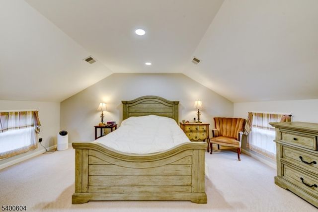 23 Amwell Rd, Millstone Boro, NJ 08844