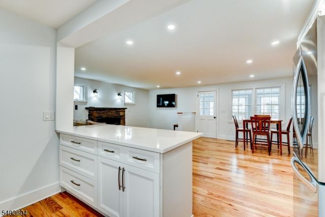 23 Amwell Rd, Millstone Boro, NJ 08844