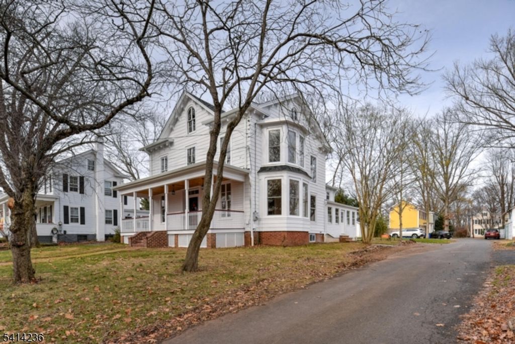 23 Amwell Rd, Millstone Boro, NJ 08844