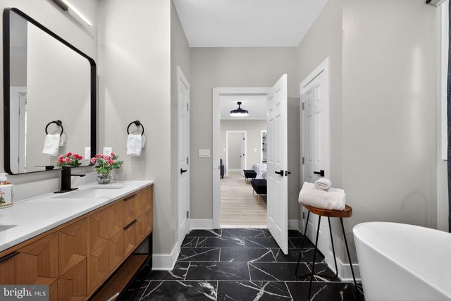 1024 BROADVIEW RD, Fort Washington, MD 20744