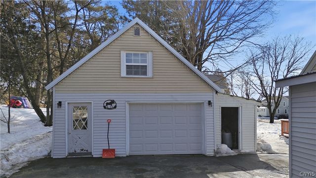 22 Mckinley Avenue, Manheim, NY 13329