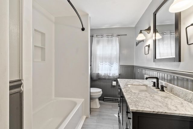 89 Stony Brook Rd, Raynham, MA 02767