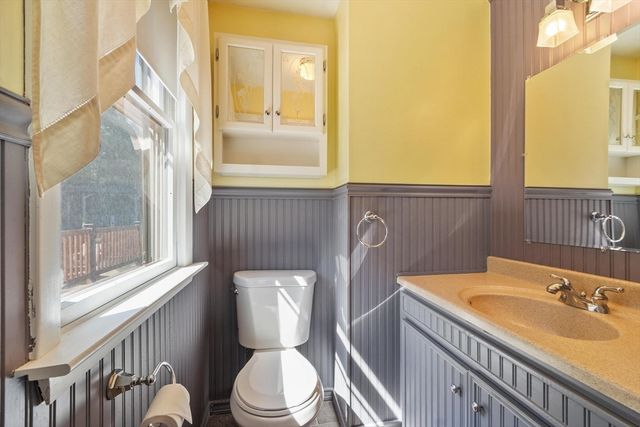 89 Stony Brook Rd, Raynham, MA 02767