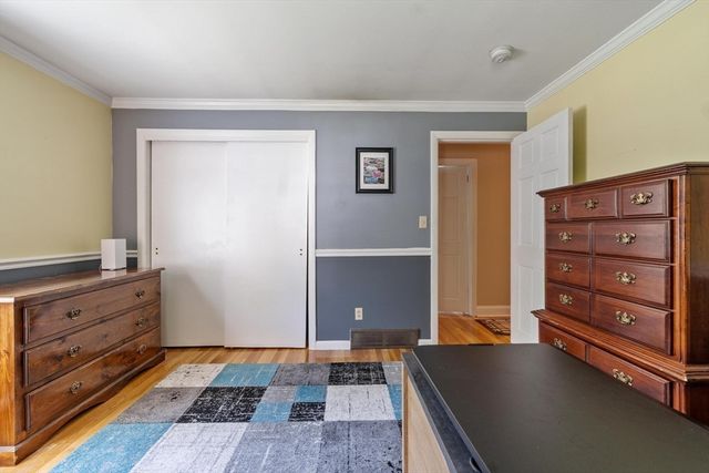 89 Stony Brook Rd, Raynham, MA 02767