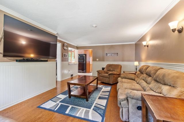 89 Stony Brook Rd, Raynham, MA 02767