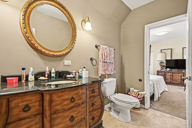 850 N Keystone Avenue, Chicago, IL 60651