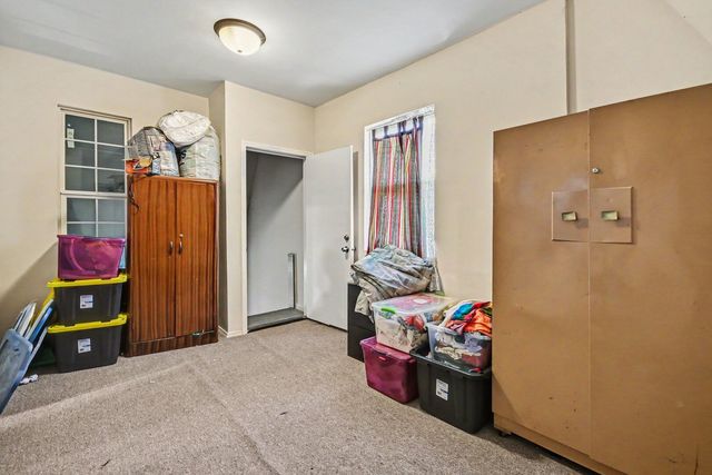 850 N Keystone Avenue, Chicago, IL 60651