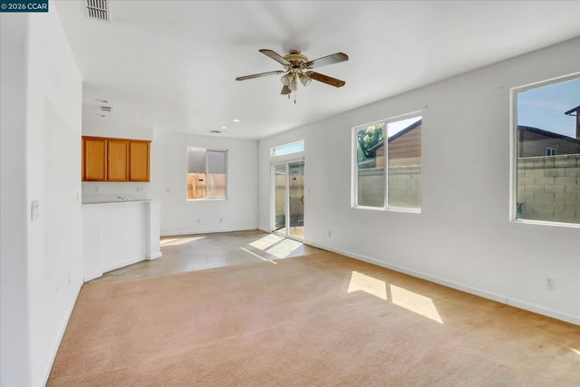 2060 Shady Forest Way, Stockton, CA 95205