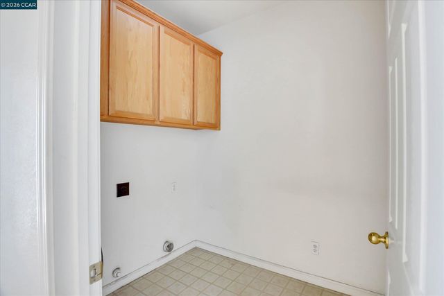 2060 Shady Forest Way, Stockton, CA 95205
