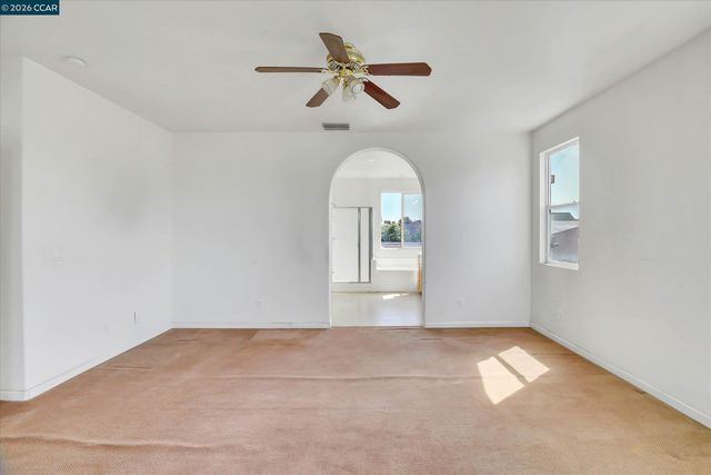 2060 Shady Forest Way, Stockton, CA 95205
