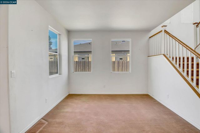 2060 Shady Forest Way, Stockton, CA 95205