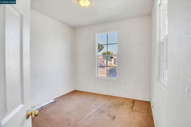 2060 Shady Forest Way, Stockton, CA 95205