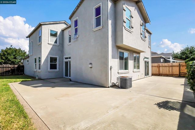 2060 Shady Forest Way, Stockton, CA 95205