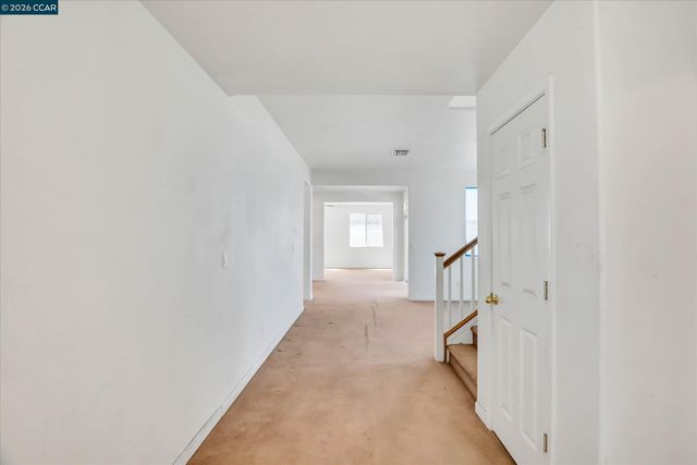 2060 Shady Forest Way, Stockton, CA 95205