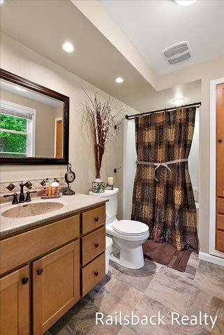 6584 Wahlfield Avenue Nw, Alpine Twp, MI 49321