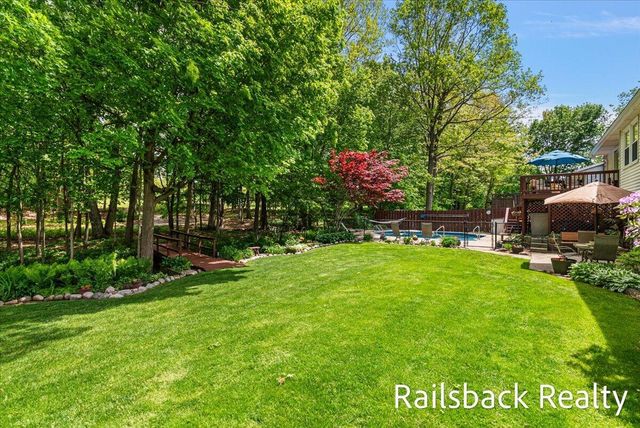 6584 Wahlfield Avenue Nw, Alpine Twp, MI 49321