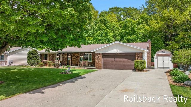 6584 Wahlfield Avenue Nw, Alpine Twp, MI 49321