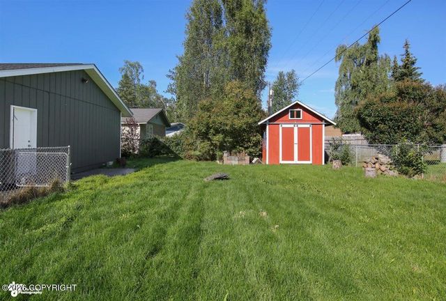 5929 E 21st Avenue, Anchorage, AK 99504