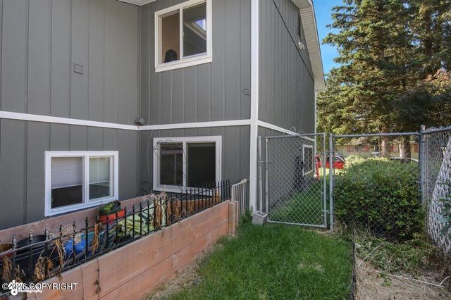 5929 E 21st Avenue, Anchorage, AK 99504