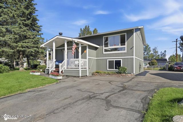 5929 E 21st Avenue, Anchorage, AK 99504