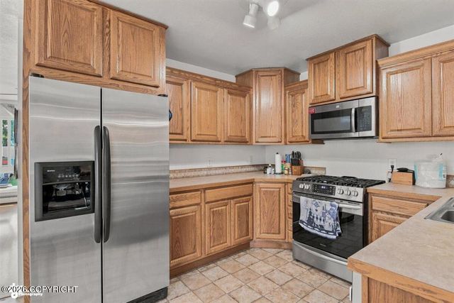 5929 E 21st Avenue, Anchorage, AK 99504