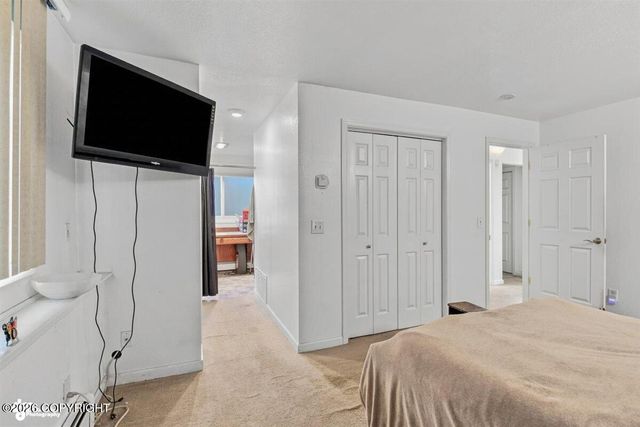 5929 E 21st Avenue, Anchorage, AK 99504