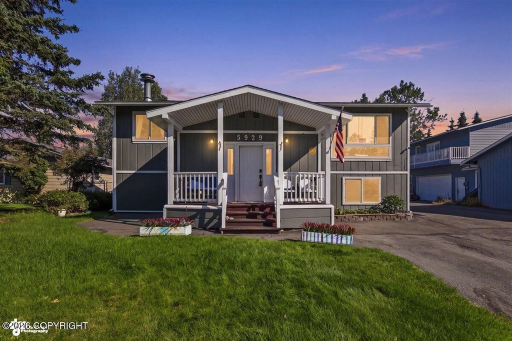 5929 E 21st Avenue, Anchorage, AK 99504