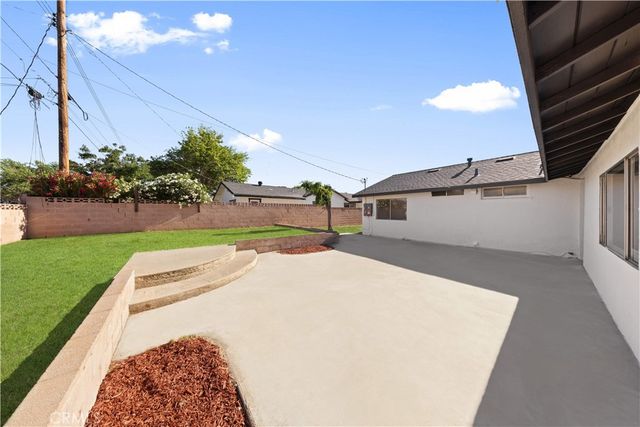38638 Carolside Avenue, Palmdale, CA 93550