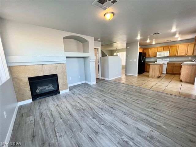 8005 Twain Harte Street, Las Vegas, NV 89139