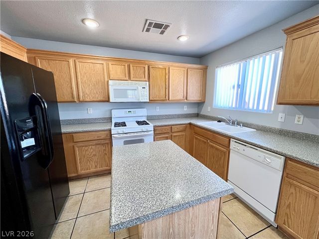 8005 Twain Harte Street, Las Vegas, NV 89139