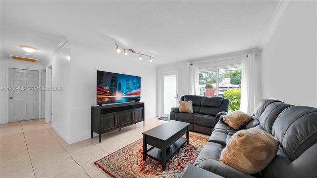 3036 N 58th Ave, Hollywood, FL 33021