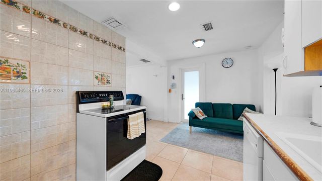 3036 N 58th Ave, Hollywood, FL 33021