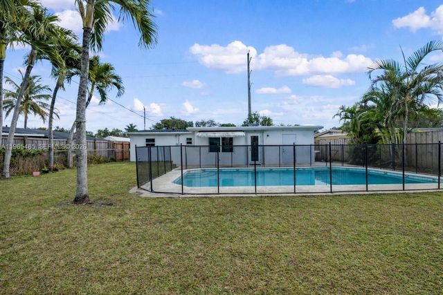 3036 N 58th Ave, Hollywood, FL 33021