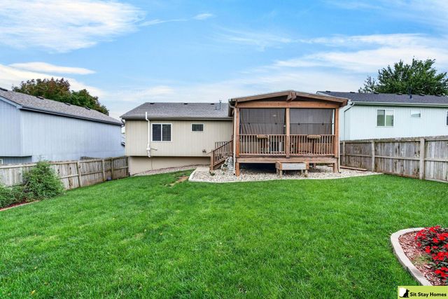 18662 Borman Street, Omaha, NE 68135