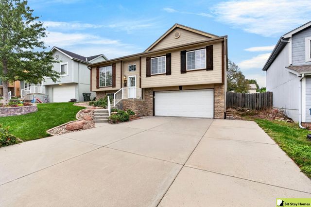 18662 Borman Street, Omaha, NE 68135