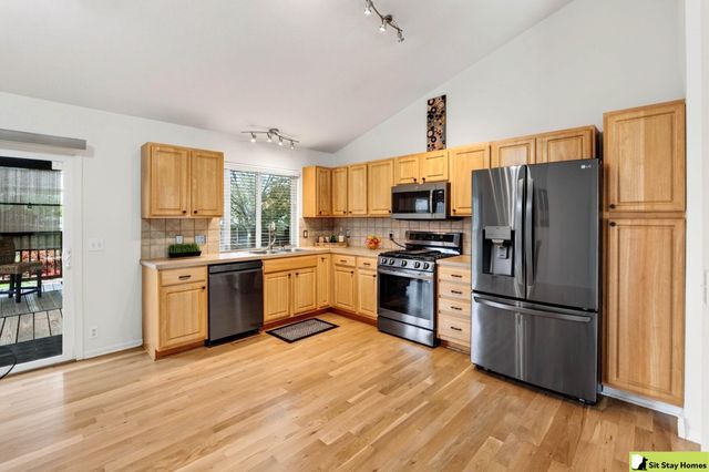 18662 Borman Street, Omaha, NE 68135