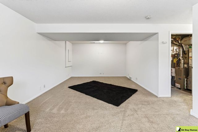 18662 Borman Street, Omaha, NE 68135