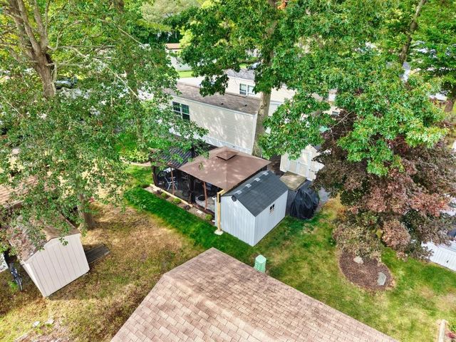 533 Forest Park, Middletown, RI 02842