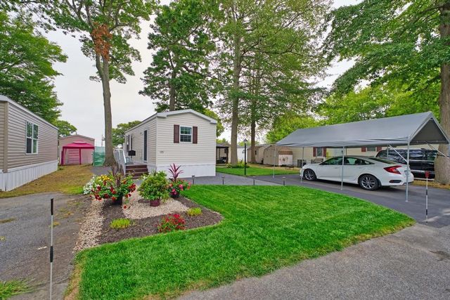 533 Forest Park, Middletown, RI 02842