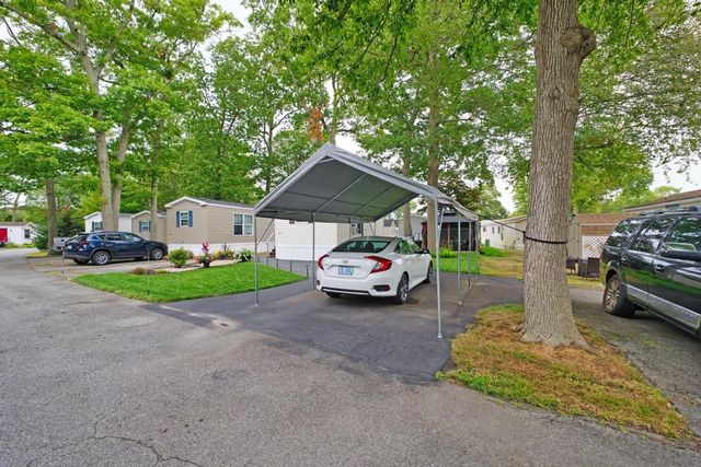 533 Forest Park, Middletown, RI 02842