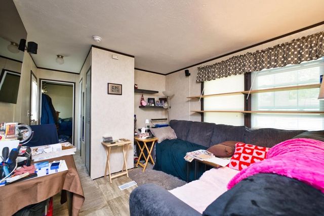 533 Forest Park, Middletown, RI 02842