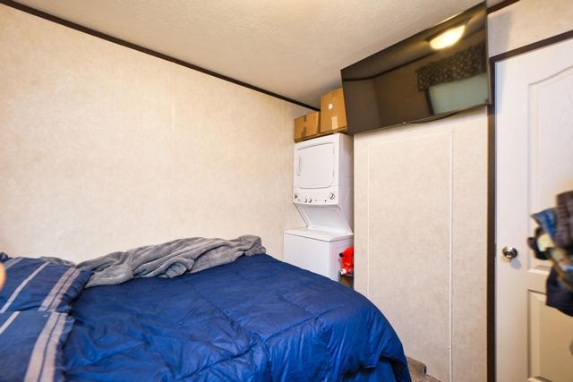 533 Forest Park, Middletown, RI 02842