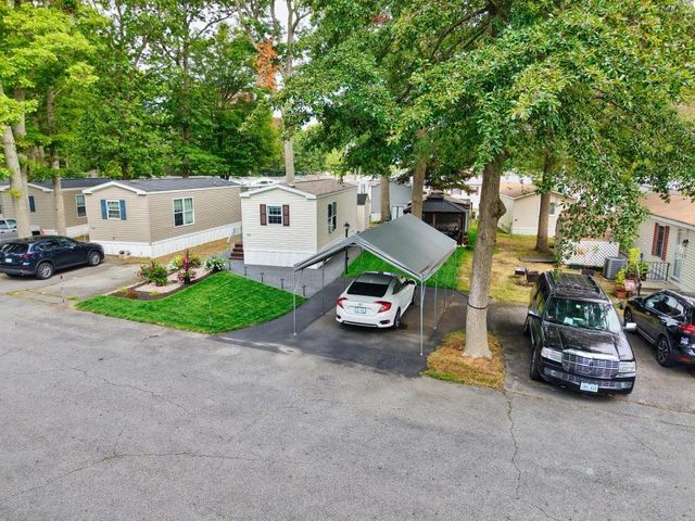 533 Forest Park, Middletown, RI 02842