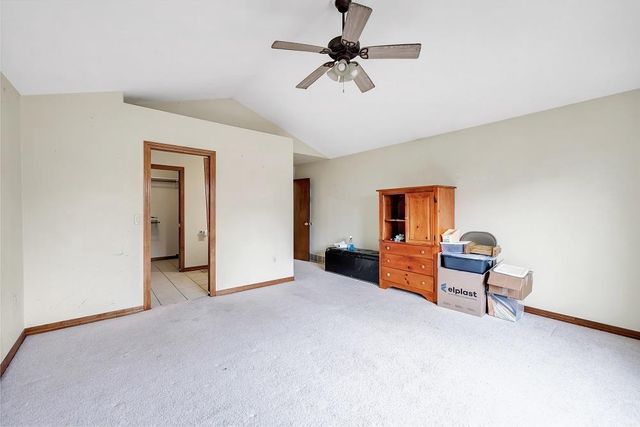 713 EDGE POINT COURT, De Pere, WI 54115