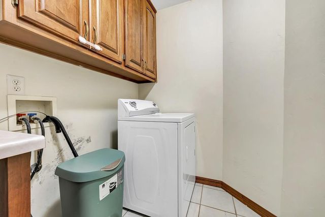 713 EDGE POINT COURT, De Pere, WI 54115