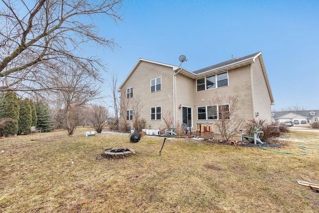 713 EDGE POINT COURT, De Pere, WI 54115