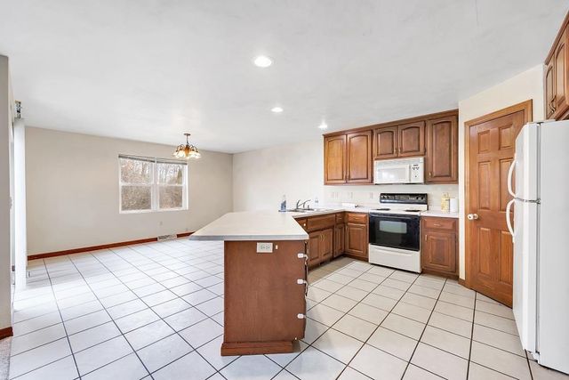 713 EDGE POINT COURT, De Pere, WI 54115