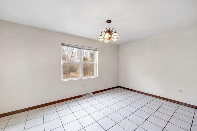 713 EDGE POINT COURT, De Pere, WI 54115
