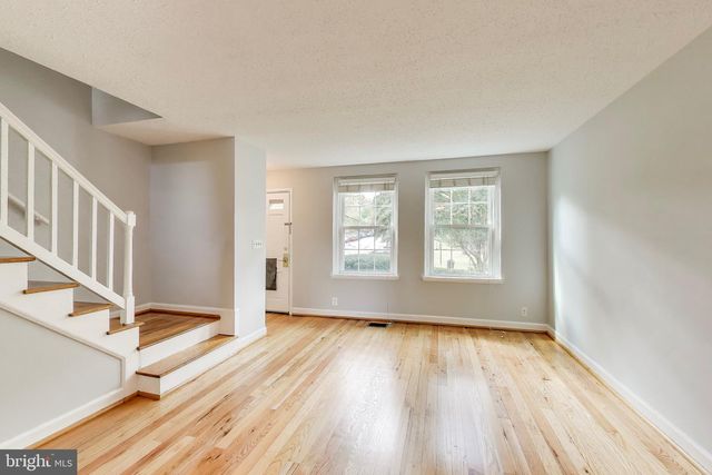 2879 S ABINGDON ST, Arlington, VA 22206